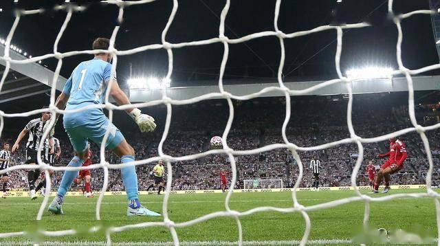 爱游戏官方APP下载地址关于科维托娃在利物浦比赛中大比分获胜，持续失利引发热议！的信息